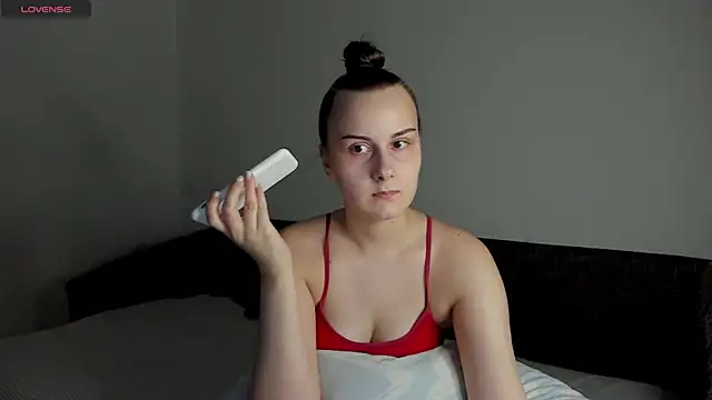 Kelly Cartier online show from June 21, 5:39 pm