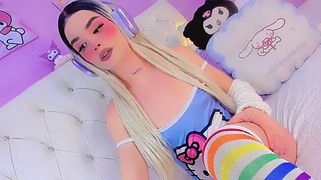 Cattleya White ll online show from November 6, 9:10 pm