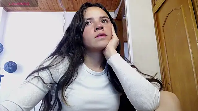 Skylar Serenity online show from October 23, 6:58 pm