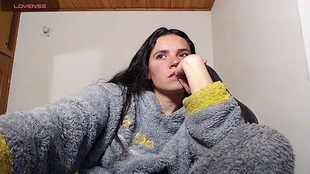 Skylar Serenity online show from November 29, 11:53 pm