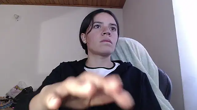 Skylar Serenity online show from December 15, 8:14 pm