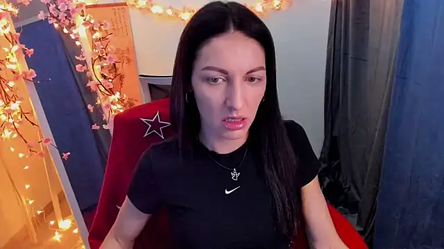 Aurora Loveu online show from March 6, 9:10 pm