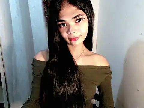Snapshot of Linseyprats chatting on October 13, 9:34 am Linseyprats online show from October 13, 9:34 am