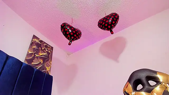 Annie switt online show from November 15, 8:43 pm