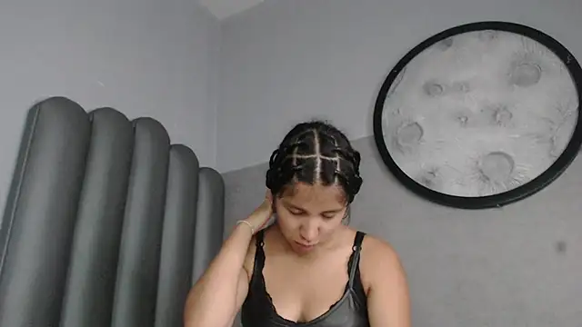 Lucy-23 online show from April 19, 4:45 am