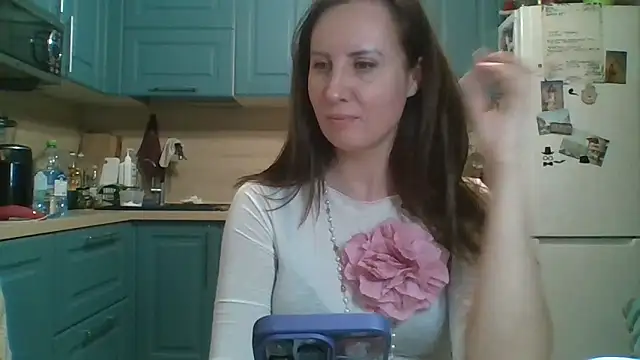 ALICAINWONDERLAND online show from March 24, 7:30 pm