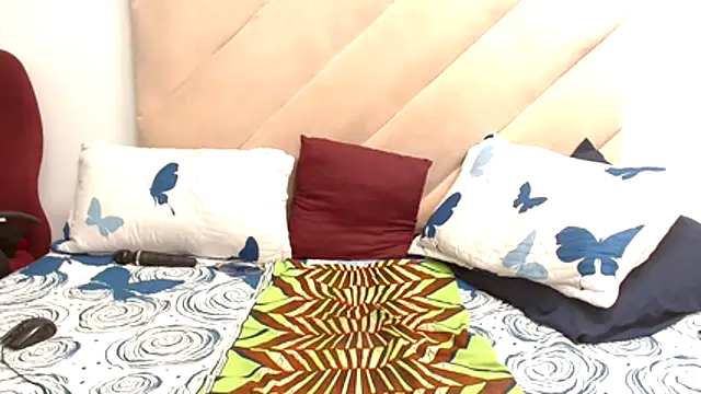 XXBUBBLYBARBIEXX online show from November 6, 2:01 pm