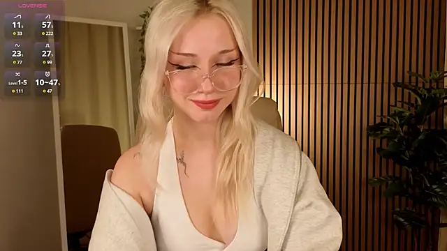 CatEyePro online show from March 11, 1:43 am