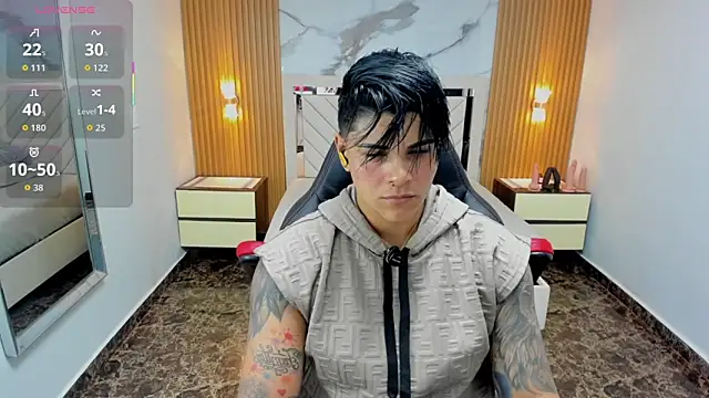 KAROLLJONES1 online show from April 11, 7:17 pm