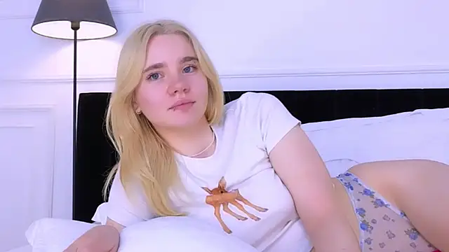 ANNABELLE LU online show from October 24, 6:20 am