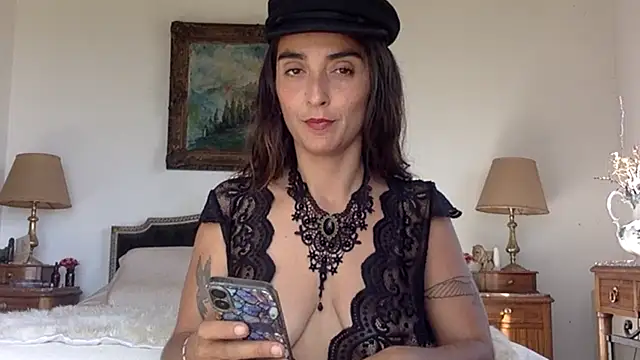 venuslibre online show from May 8, 4:32 pm