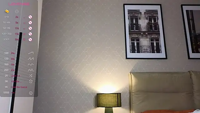 brightrays    online show from April 18, 3:20 am