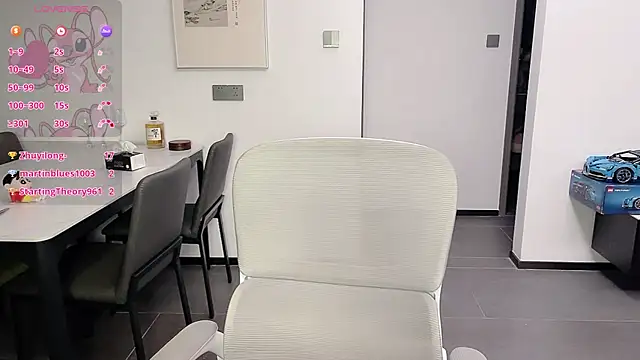 Snapshot of Scarlett-bb chatting on October 8, 10:14 pm Scarlett-bb online show from October 8, 10:14 pm