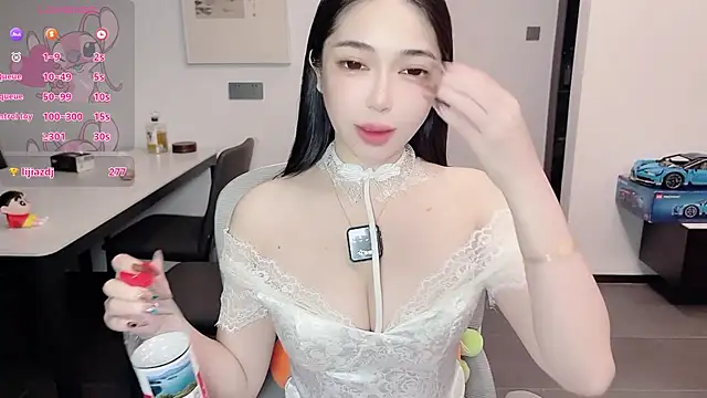 Snapshot of Scarlett-bb chatting on October 17, 9:07 pm Scarlett-bb online show from October 17, 9:07 pm