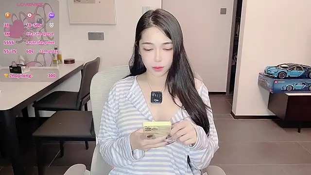 Snapshot of Scarlett-bb chatting on October 20, 9:18 pm Scarlett-bb online show from October 20, 9:18 pm