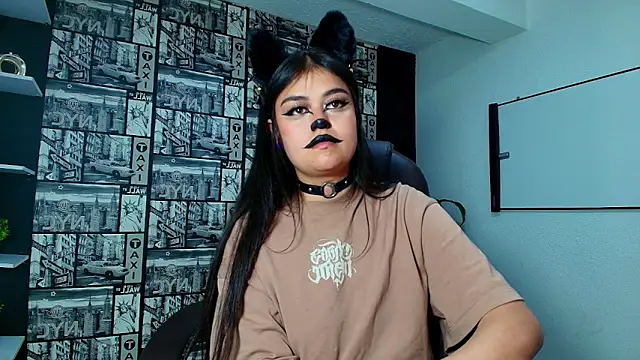 Snapshot of Mia_Morelli_ chatting on October 2, 4:50 am Mia Morelli online show from October 2, 4:50 am