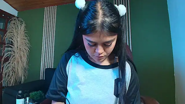 Snapshot of Mia_Morelli_ chatting on September 15, 4:54 am Mia Morelli online show from September 15, 4:54 am