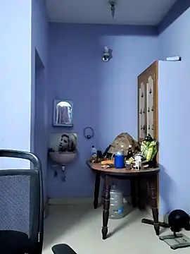 mallu-lover online show from October 28, 7:25 am