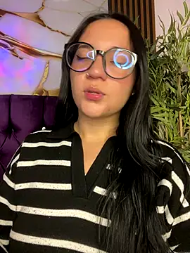 Snapshot of sara_roy04_ chatting on September 26, 4:43 am sara roy04  online show from September 26, 4:43 am