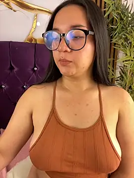 Snapshot of sara_roy04_ chatting on September 10, 4:34 am sara roy04  online show from September 10, 4:34 am