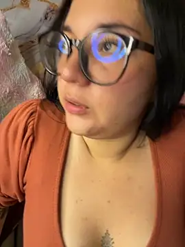Snapshot of sara_roy04_ chatting on September 23, 4:21 am sara roy04  online show from September 23, 4:21 am