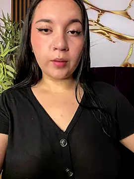 Snapshot of sara_roy04_ chatting on September 18, 4:11 am sara roy04  online show from September 18, 4:11 am