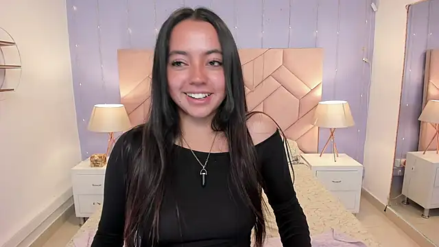 Lara Rouss  online show from September 9, 2:22 am