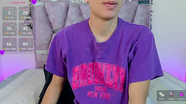 lana and liam  online show from November 5, 10:31 am