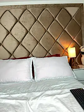 AngelinaDuvall online show from January 17, 12:01 pm