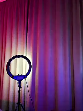 bigJuicyPussy online show from January 17, 2:13 pm