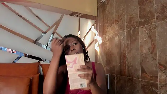 AbbieCyruz online show from November 5, 12:21 pm