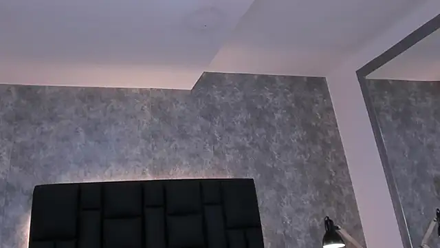 crystaldarliing online show from November 10, 3:29 pm