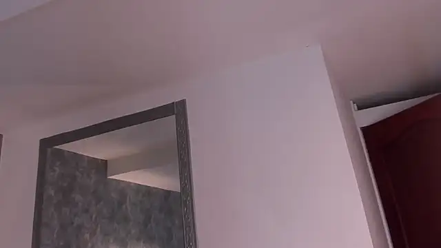 crystaldarliing online show from November 19, 6:08 pm