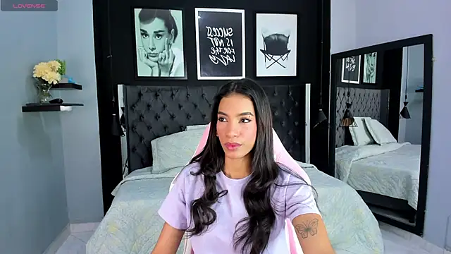 kitty collins  online show from October 2, 10:20 am