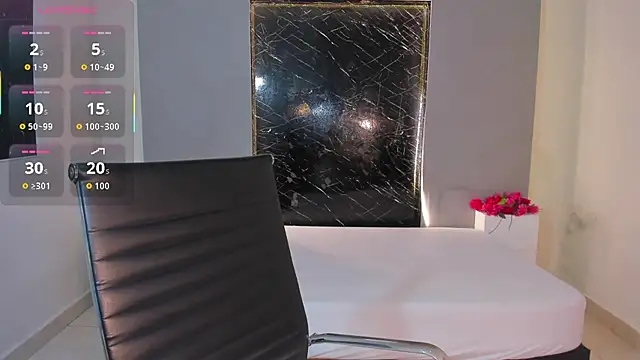 Hannacooper3 online show from October 16, 7:27 pm