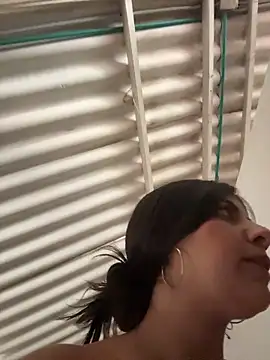 Isaa-Sweet online show from March 12, 2:53 pm