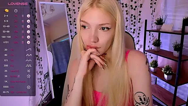 AnyaTaylor  online show from June 2, 2:23 am
