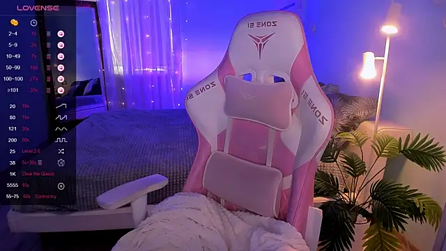 AnyaTaylor  online show from April 11, 2:28 am