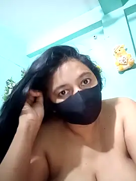 jenyfer709 online show from April 8, 11:40 pm