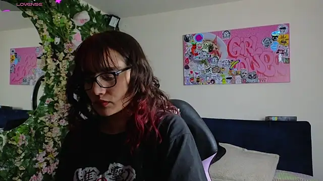 MiaVelvetDoll online show from February 23, 2:05 pm