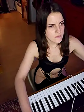 BelleFelicitas online show from November 14, 5:13 pm