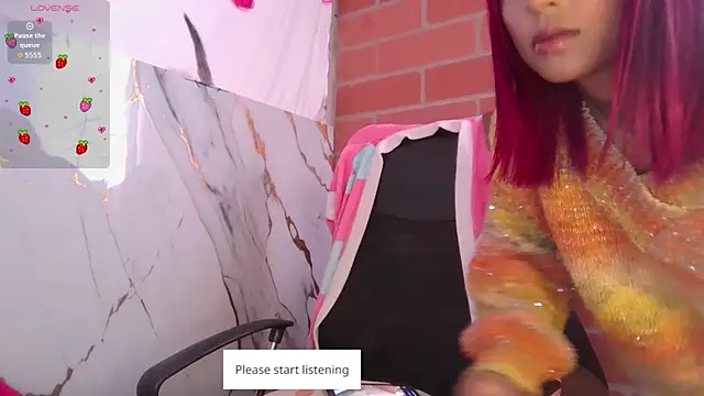 Snapshot of kitty_moon1 chatting on September 16, 11:13 pm kitty moon1 online show from September 16, 11:13 pm
