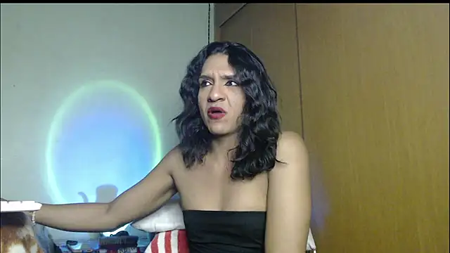 Galgadot3 online show from December 15, 3:12 am