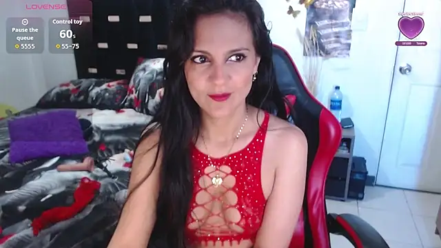 BasmaHernandez online show from November 27, 1:36 pm