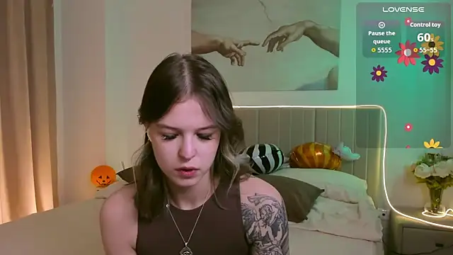 Lisa Blossom online show from November 10, 6:08 am