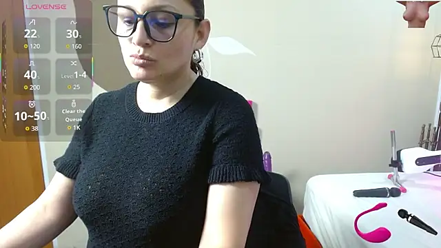 ScarletHott  online show from November 13, 6:29 pm