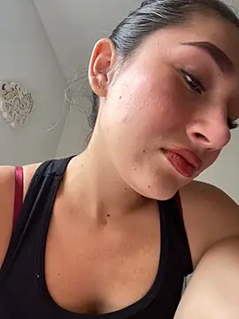 Snapshot of Isa_Villamarin chatting on October 21, 4:44 pm Isa Villamarin online show from October 21, 4:44 pm