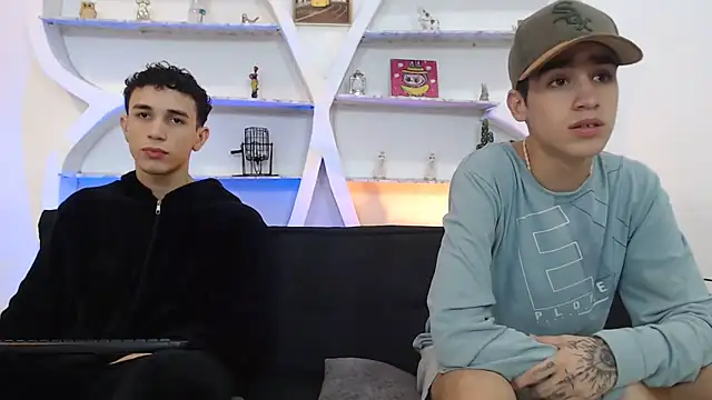 THREE GUYS HOT online show from December 2, 7:49 pm