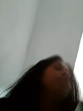 hotshreya69 online show from September 18, 4:11 am