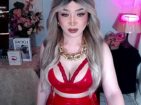 classytrish online show from July 6, 4:42 pm